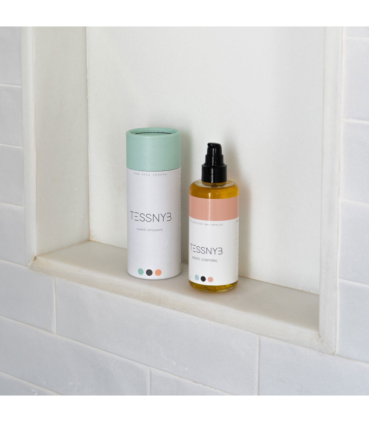 Guante exfoliante  y aceite corporal TESSNYB